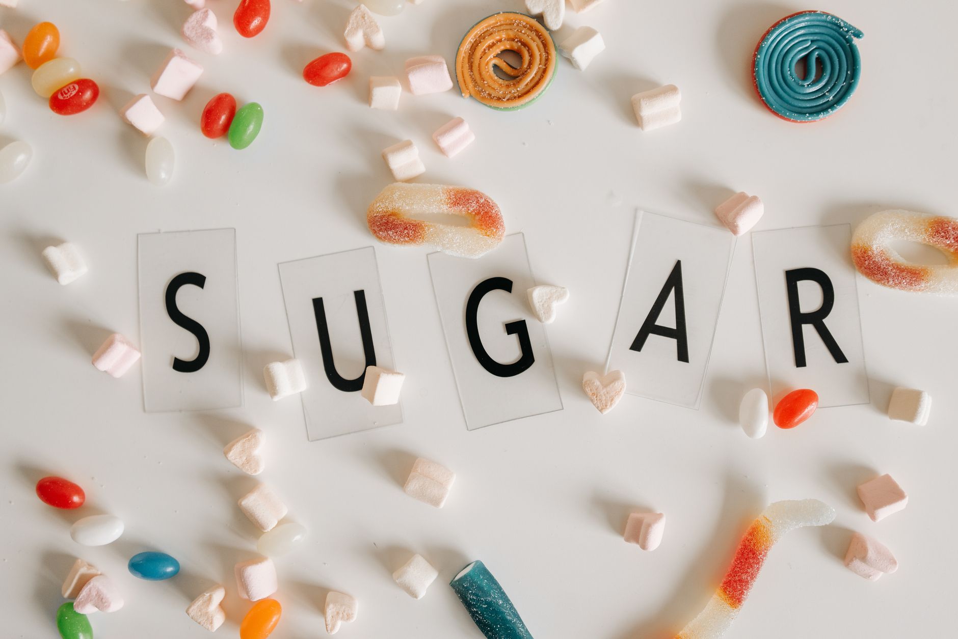 Le sucre, cet ennemi insidieux : Comment il freine votre perte de poids