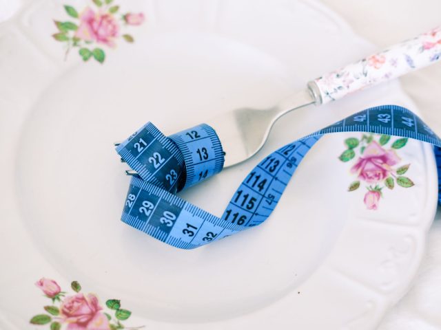Choisir entre Comme J’aime et Cheef : quel programme minceur vous convient le mieux ?